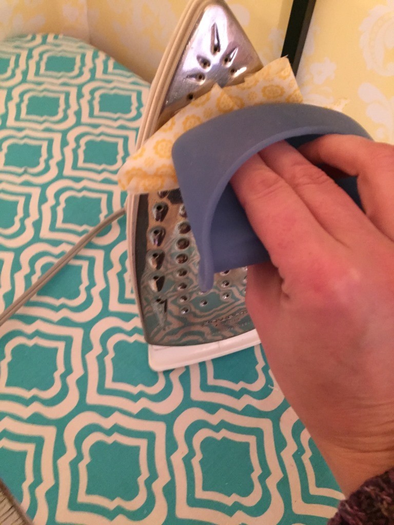 how to clean your iron